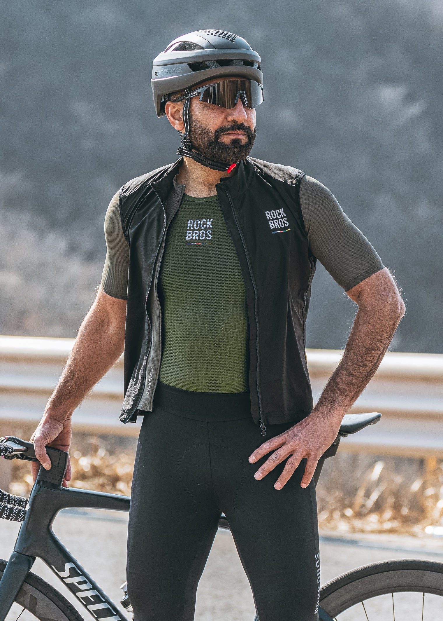 Road-to-Sky Cycling Sleeveless Base Layer