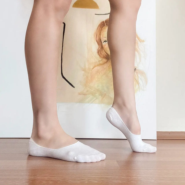 Women's Bamboo White No Show Non-Slip Socks
