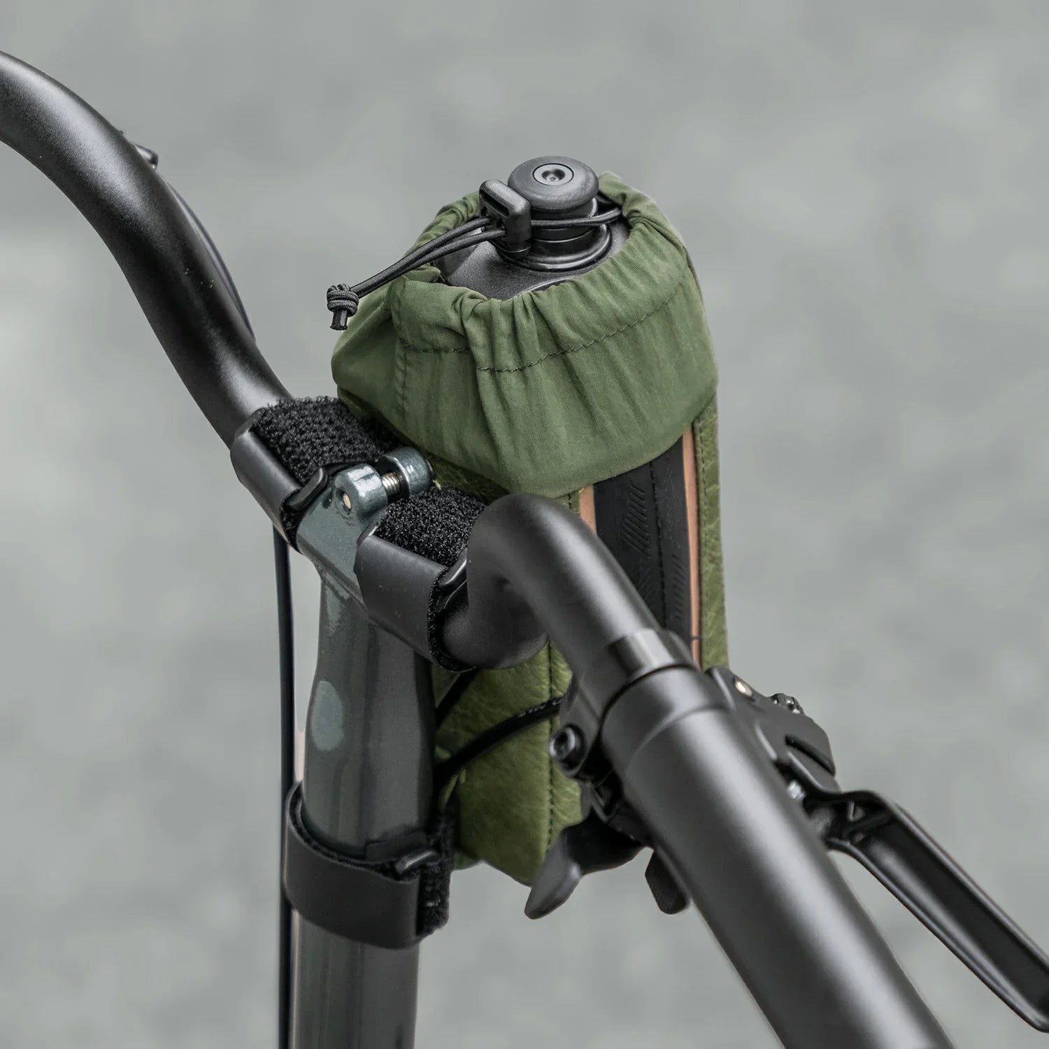 Sustainable Recycled Tire Bike Water Bottle Bags 0.8L ROAD TO SKY
